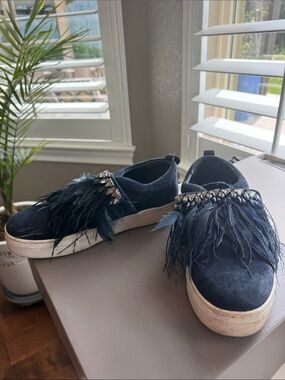 SAM EDELMAN Womens Navy Feather & Crystal Slip-On Sneakers